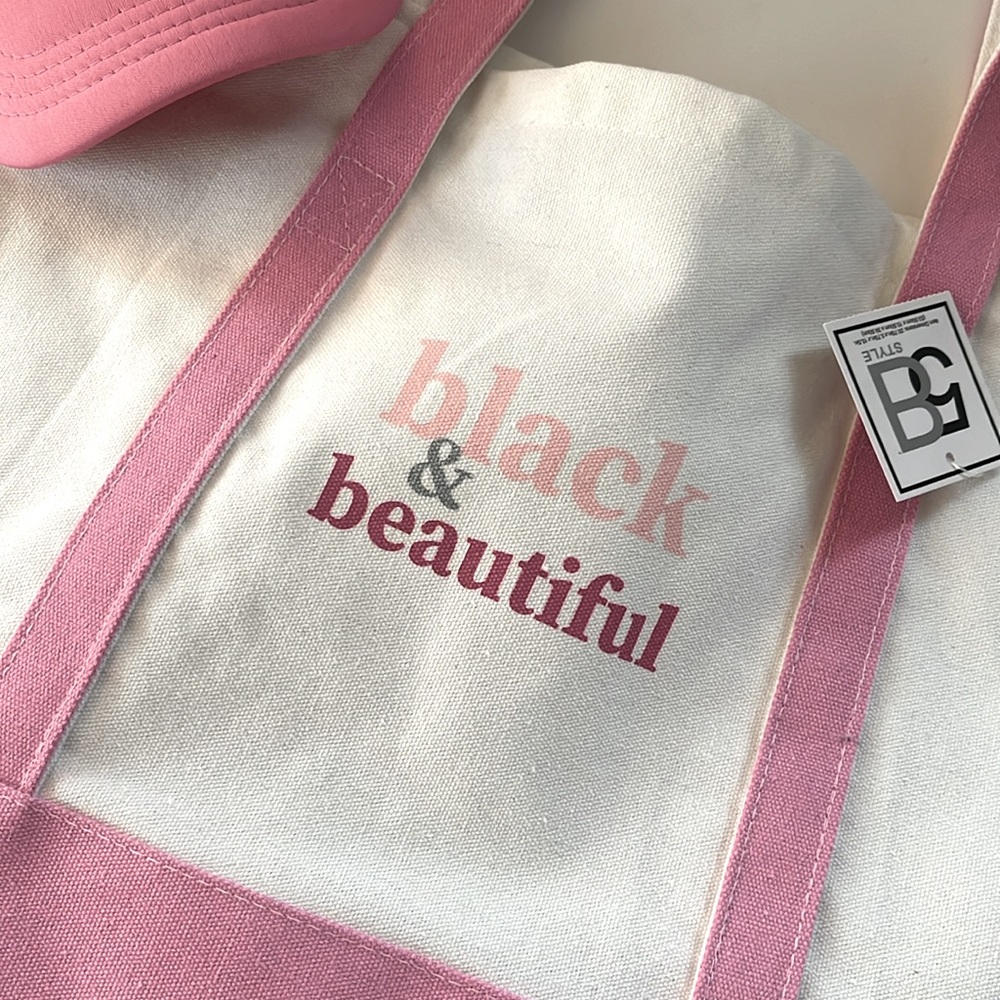 Women’s pink and white canvas tote and Barbie hat one size - Picture 3 of 10